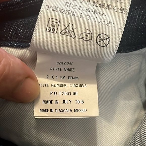 EUC Volcom Skinny Jeans - dark blue stretch Boys Sz 14 - Picture 11 of 11